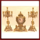 Ceas din bronz cu sfesnice