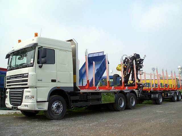 Camion transport busteni DAF XF 105.460 6x4 macara Loglift 115Z