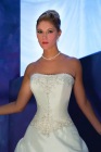 Inchiriere rochie mireasa Cosmobella / Demetrios