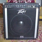 BASS AMP.  PEAVEY TNT 130  B.W. (made in USA )
