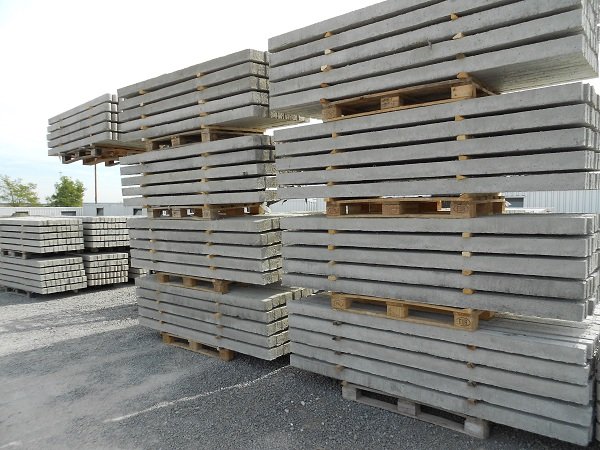 Stalp De Beton