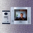 Interfoane si video interfoane pentru case si sedii de firme